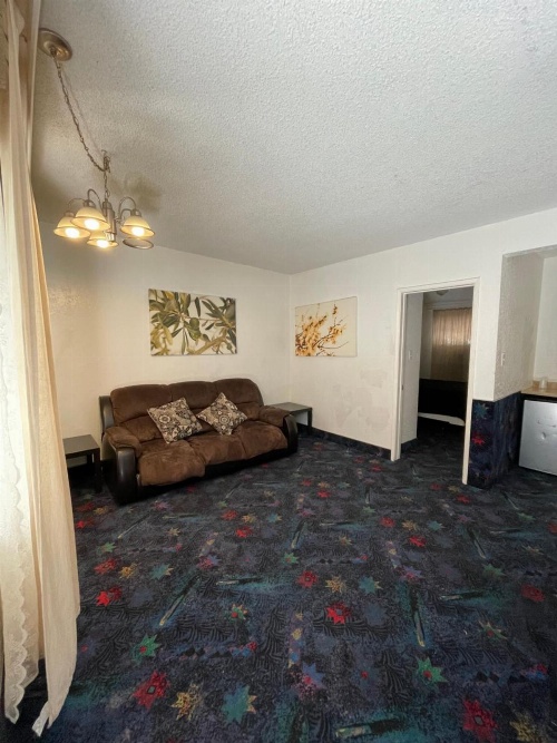 Los Angeles Adventurers All Suite Hotel image 2
